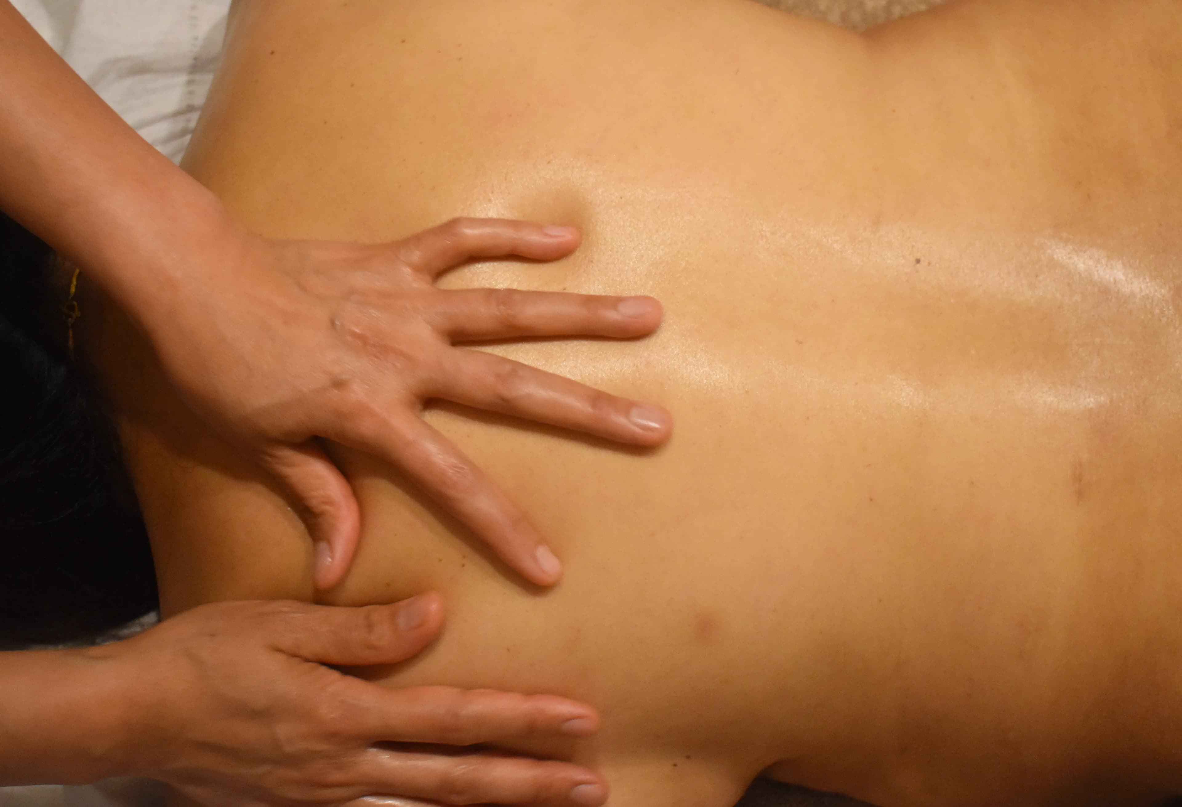 Thai Oil Massage thumbnail 2